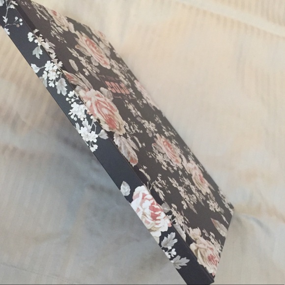 Stone Cold Fox Hard Back Lined Notebook NWT - Picture 5 of 8